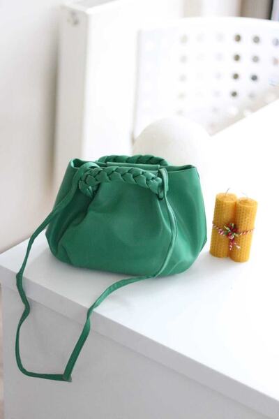 Moom Bag Women's Green Knitted Handle Soft Leather Shoulder Bag
