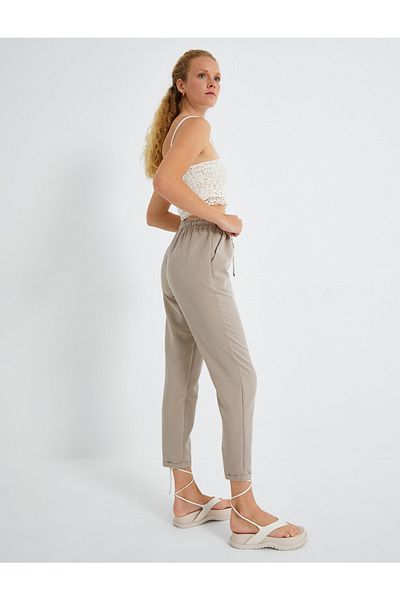 Koton Karottenhose mit Bindegürtel aus Modalmischung