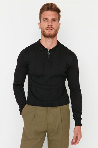 Trendyol Collection Schwarzer Slim-Fit-Strickpullover aus Baumwolle mit Polokragen und Reißverschluss TMNAW21KZ0774