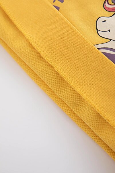 DeFacto Kız Bebek Bisiklet Yaka Unicorn Baskılı Sweatshirt