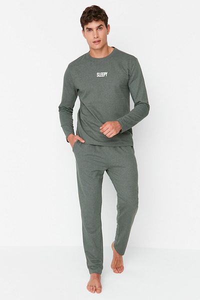 Trendyol Collection Σετ Πιτζάμες Πλεκτές Πλεκτές 2 Κλωστές με Χακί Σλόγκαν TMNAW23PT00007