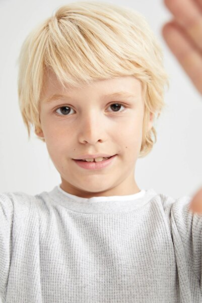 DeFacto Boy's Regular Fit Crew Neck Long Sleeve Waffle Reversible Long Sleeve T-Shirt