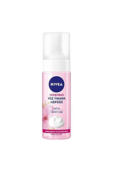 NIVEA Yüz Yıkama Köpüğü Yatıştırıcı 150 Ml, Kuru Ciltler, Derinlemesine Yüz Temizleme, Doğal Badem