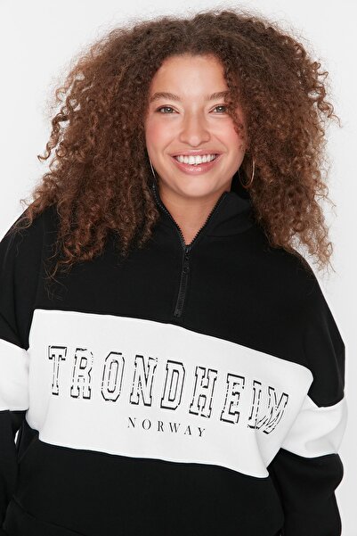 Trendyol Curve Černá barva Blokovaný stojáček na zip Silná vyvýšená pletená mikina TBBAW23AO00073