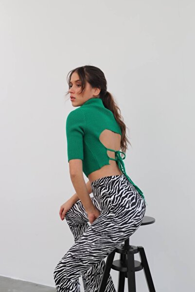 LB Laluna Butik Γυναικεία πράσινη μπλούζα με λεπτομέρεια πλεκτό