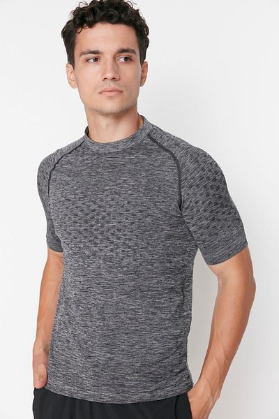Trendyol Collection Bezešvé antracitové sportovní tričko Crew Neck – TMNSS22TS1150
