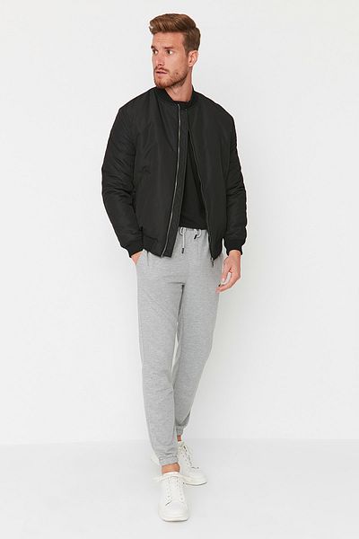 Trendyol Collection Text Printed Gray Sweatpants - Regular Cut TMNSS22EA0046