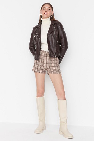Trendyol Collection Khaki tkané šortky s vysokým pasem TWOAW23SR00033