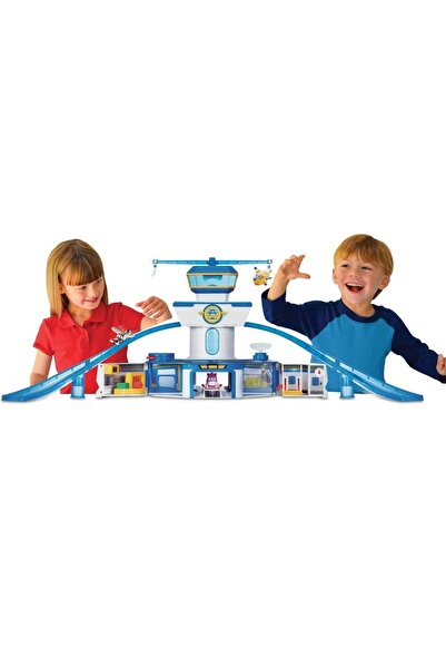 Mega Bloks Dünya Havaalanı Seti 10830 /