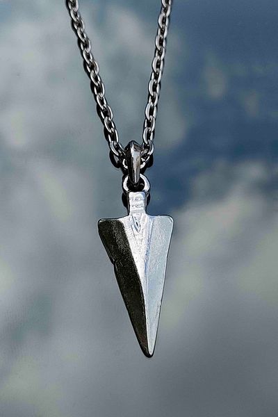 TREND COLLECTİON Black Smoked Triagle Triangle Spear Necklace
