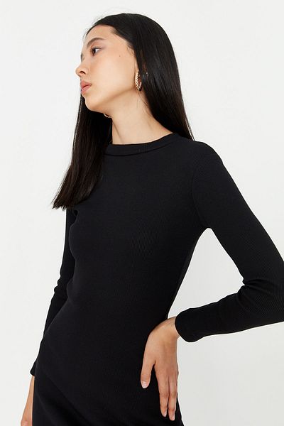 Trendyol Collection Detailní černé pletené šaty s rozparkem TWOAW23EL00120