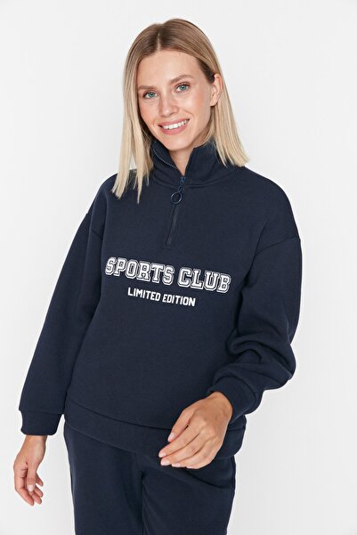 Trendyol Collection Silná fleecová mikina s nápisem Navy Blue Slogan - Twoaw23sw00703