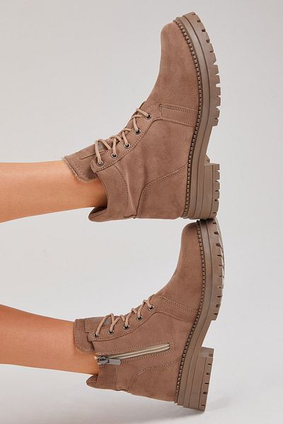 Tonny Black Γυναικείες μπότες με άνετη εφαρμογή Mink Lace Up