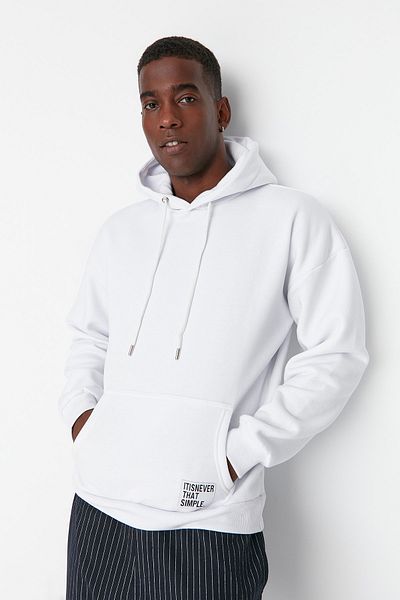 Trendyol Collection Fehér kapucnis polár pulóver - Oversize, TMNAW21sw2005 felirattal