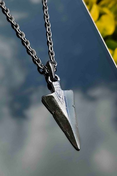 TREND COLLECTİON Black Smoked Triagle Triangle Spear Necklace