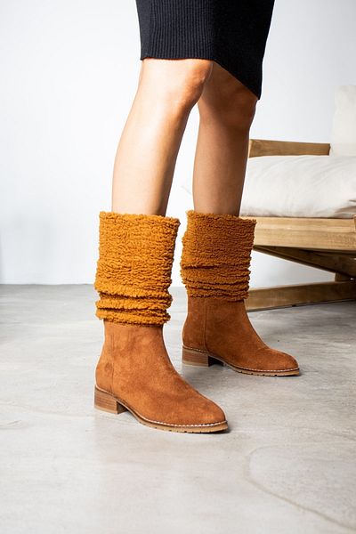SHOEBELLAS Дамски ботуши от велур Kaila в кафяво