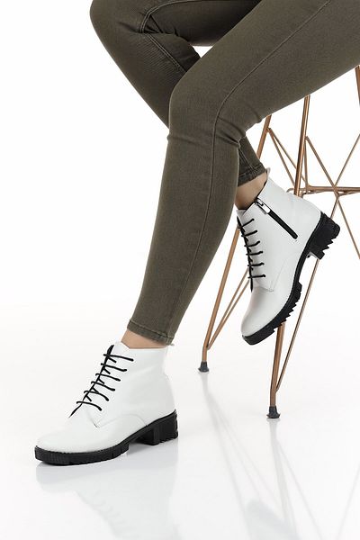 apelles Daily Lace Up Boots