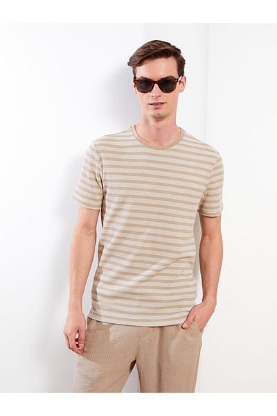 LC Waikiki Gestreiftes Herren-T-Shirt mit Rundhalsausschnitt – kurze Ärmel