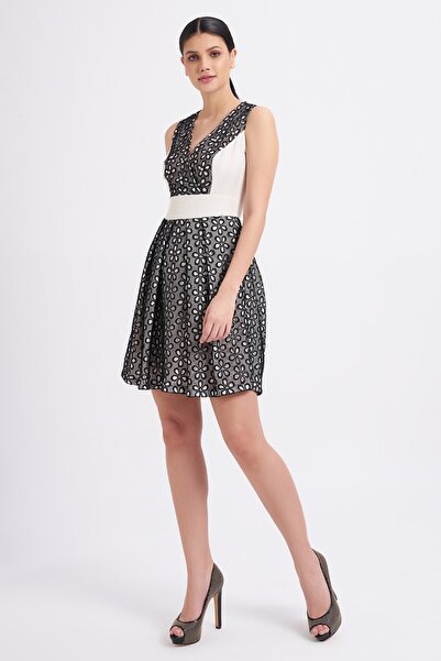 Balizza Blz- Işleme Detaylı V Yaka Elbise