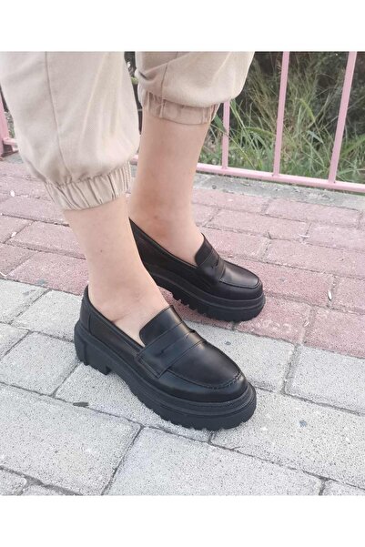 LİNEER Жіночі чорні туфлі-лофери з товстою підошвою