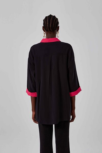 Mizalle Farblich garnierte schwarze Tunika