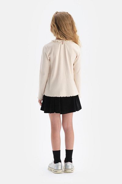 Dagi Ecru Long Sleeve Crew Neck Ribbed T-Shirt with Embroidery Garnish on the Collar