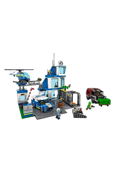 LEGO 60316 City - Police Station, 668 Pieces, Ages +6