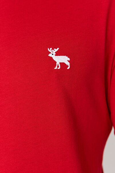 Trendyol Collection Piros nyomott normál szabású kötött pizsama szett TMNAW23PT00022