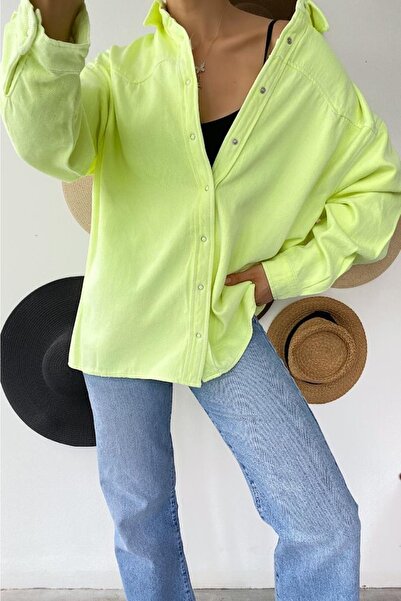FEMELLE Women's Low Shoulder Oversize Thick Shirt with Snap Fasteners