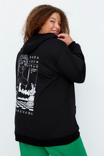 Trendyol Curve Plus Size Sweatshirt - Black - Regular fit