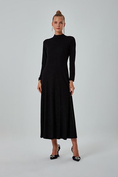 Mizalle Glitzerndes schwarzes Strickkleid