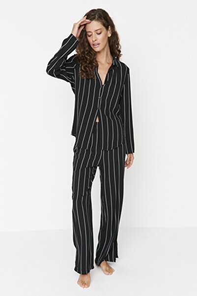 Trendyol Collection Pyjama - Mehrfarbig - Gestreift