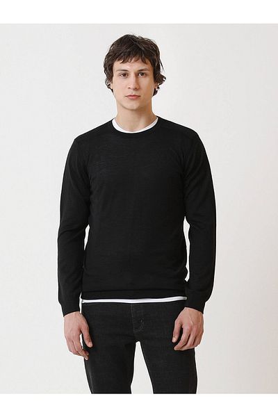 Kip Pulover de tricotaj negru de bază cu gât roșu