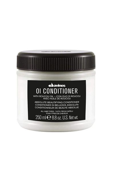 Davines Oi Daily Care - 250 Ml Key Conditioner, Ornamental and Paraben Free Conditioner, All Type of Hair