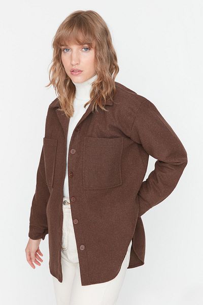 Trendyol Collection Hnědá tkaná košile s dvojitou kapsou TWOAW23GO00356