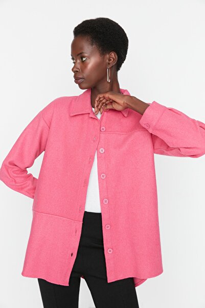 Trendyol Collection Fuchsiová kapesní tkaná košile TWOAW23GO00386