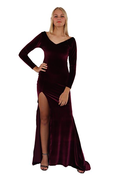 Styling Park Sırt Dekolteli Yırtmaçlı Uzun Kadife Elbise