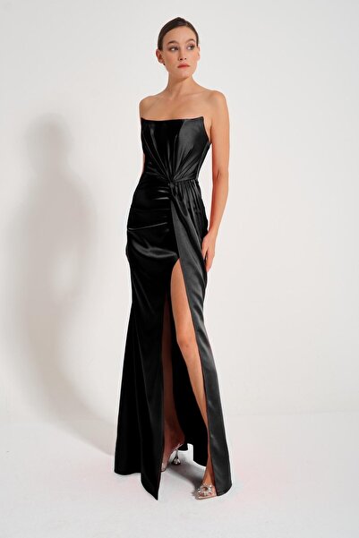 TARA COŞKUNTUNCEL Siyah Straplez Drapeli Elbise