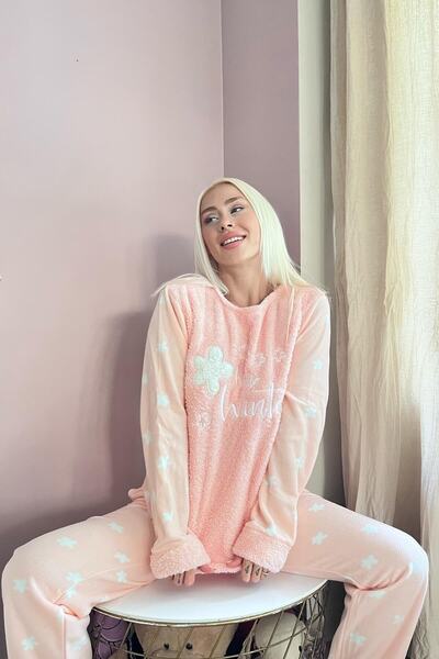 Pijamaevi Somon Hello Winter Desenli Kadın Peluş Pijama Takımı