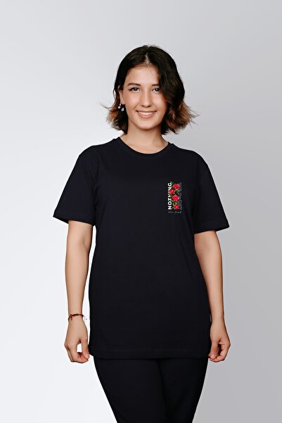 ErTaPassage Μαύρο γυναικείο μπλουζάκι με τύπωμα - Τίποτα T1202655