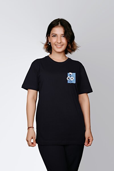 ErTaPassage Floare neagră a Cosmosului cu imprimeu tricou - T1162647