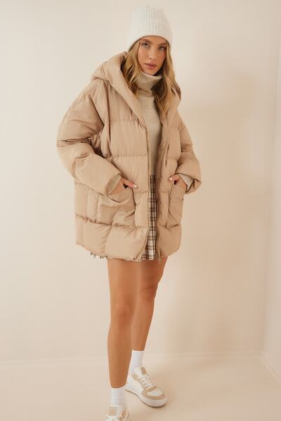 Happiness İstanbul Dámský krémový nadměrný nafukovací kabát s kapucí RV00002