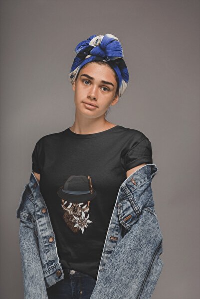 ErTaPassage Bărbat cu imprimeu Femeie neagră tricou - Cu pălărie și barbă T34...