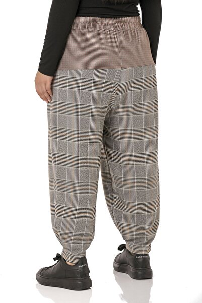 DISENTIS MODEST Plus Size Black Women's Trousers with Pleat Detail and Fabric Garnish and Shalwar Cut Pockets on the Leg and Base