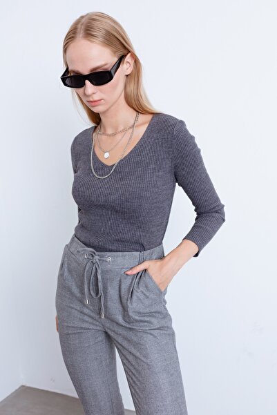 Lafaba Pulover de damă gri cu decolteu în V