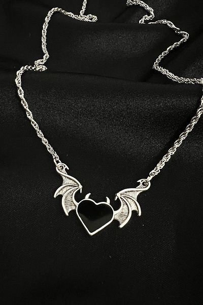 Touz Satu Moda & Devil Black Heart Necklace