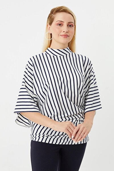 Hanna's by Hanna Darsa Kadın Lacivert- Beyaz Drape Detaylı Balıkçı Yaka Bluz