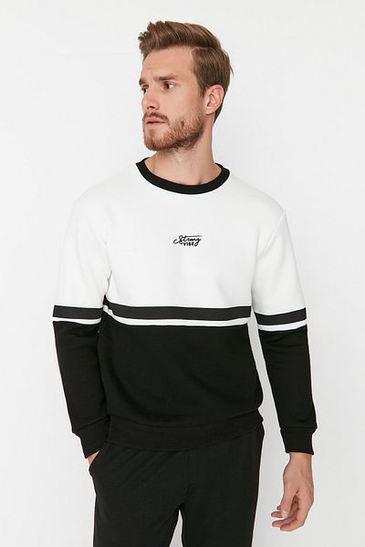 Trendyol Collection Ecrufarbenes, langärmliges, bedrucktes Sweatshirt – Regular Fit TMNAW23sw00140