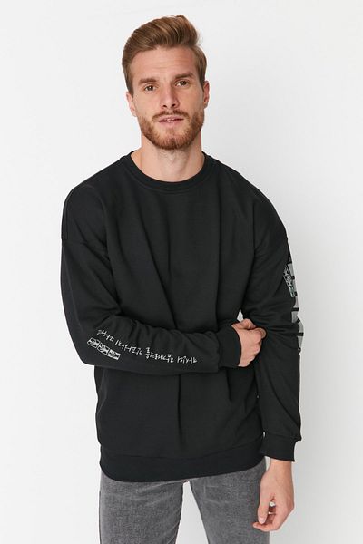 Trendyol Collection Черен суитшърт с принт на гърба с голям размер - TMNAW22SW0801