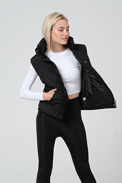 diaves Жіночий чорний жилет з високим коміром, наповнений синтепоном